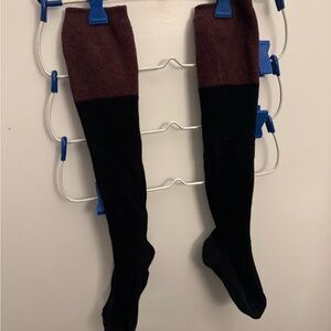 Two-Tone Black and Burgundy Ladies Socks